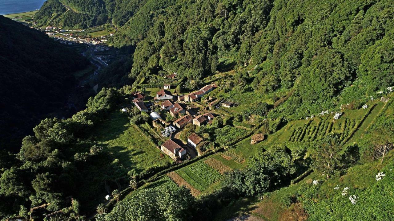 Aldeia Do Sanguinho Hotel Faial da Terra Eksteriør billede